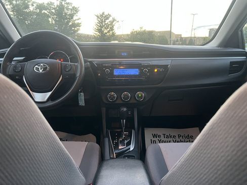Used 2014 Toyota Corolla L FWD image 19