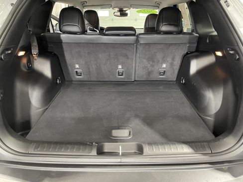 Used 2022 Jeep Cherokee Trailhawk w/ Technology Group image 25