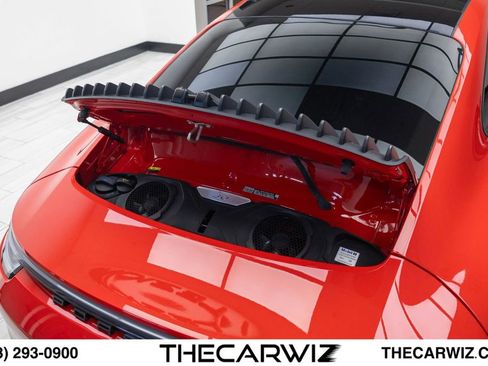 Used 2023 Porsche 911 Carrera T w/ Sportdesign Package RWD image 39