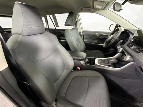 Certified 2025 Toyota RAV4 LE image 38