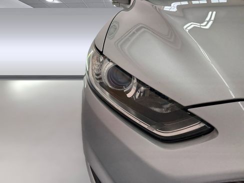 Used 2014 Ford Fusion SE image 10