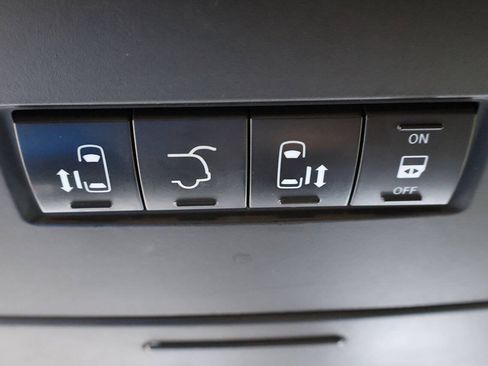 Used 2017 Dodge Grand Caravan GT FWD image 37