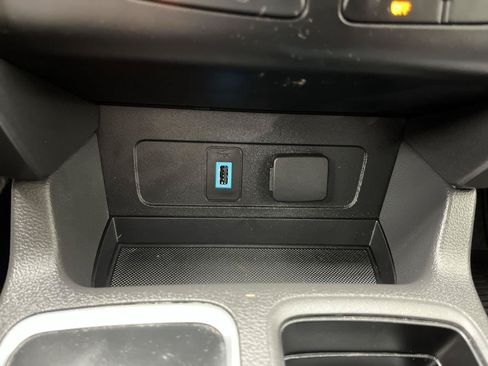 Used 2017 Ford Escape SE FWD image 19