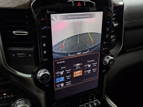 Used 2019 RAM 1500 Laramie RWD image 16