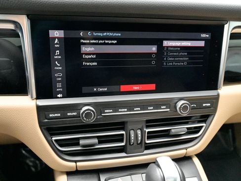 Used 2020 Porsche Macan image 28