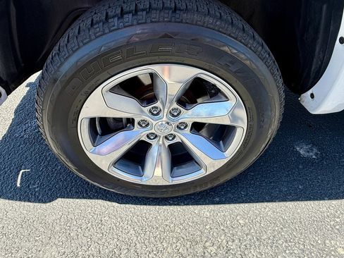 Used 2019 RAM 1500 Sport w/ Level 2 Equipment Group AWD/4WD image 18