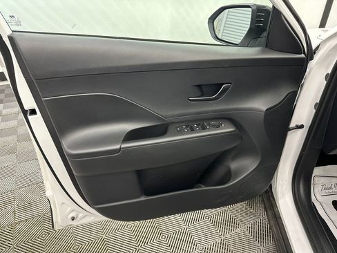 Used 2026 Hyundai Kona SEL Sport FWD image 10