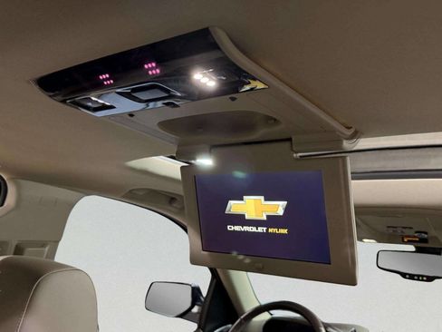 Used 2017 Chevrolet Tahoe LT w/ LT Signature Package image 32