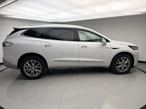 Used 2023 Buick Enclave Essence w/ Experience Buick Package image 6