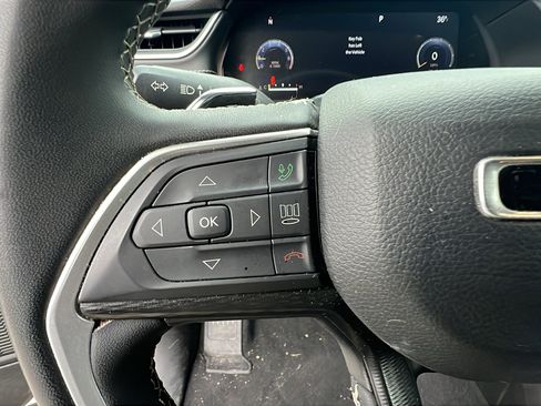 Used 2023 Jeep Grand Cherokee L Laredo image 29