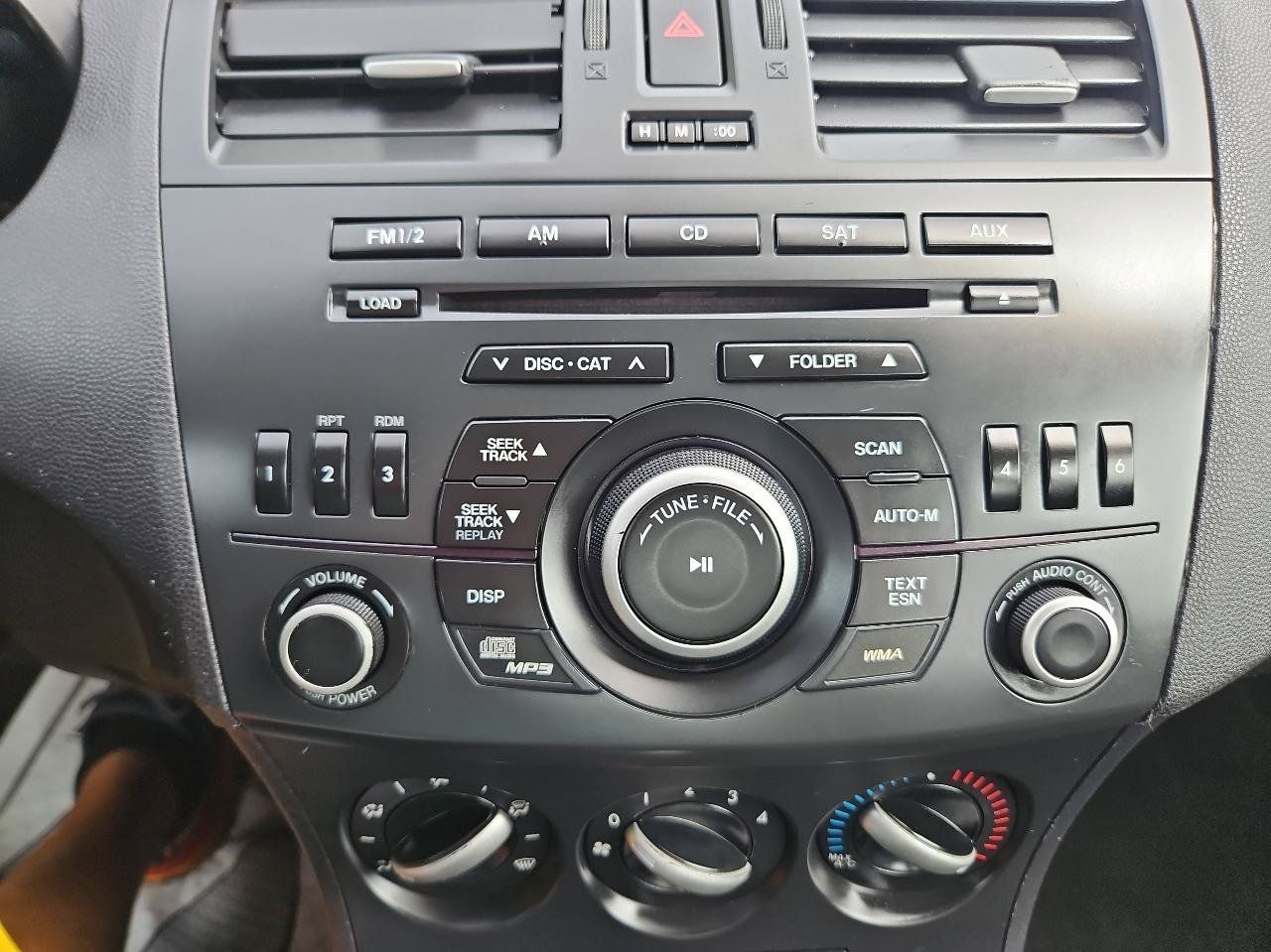 Used 2012 MAZDA MAZDA3 i Touring FWD image 27