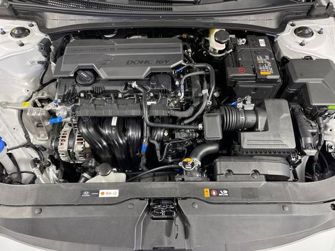 New 2026 Hyundai Elantra Sport FWD image 9