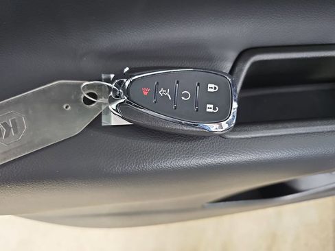 Certified 2023 Chevrolet Equinox LT image 40