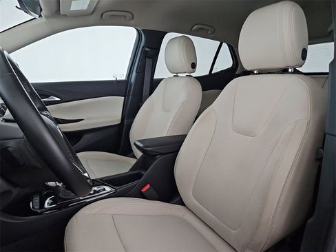 Used 2024 Buick Encore GX Preferred image 24