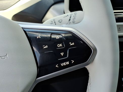 Certified 2023 Volkswagen ID.4 Pro S RWD image 32