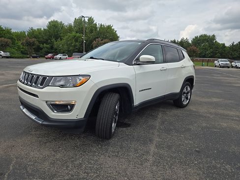 Used 2019 Jeep Compass Limited AWD/4WD image 8