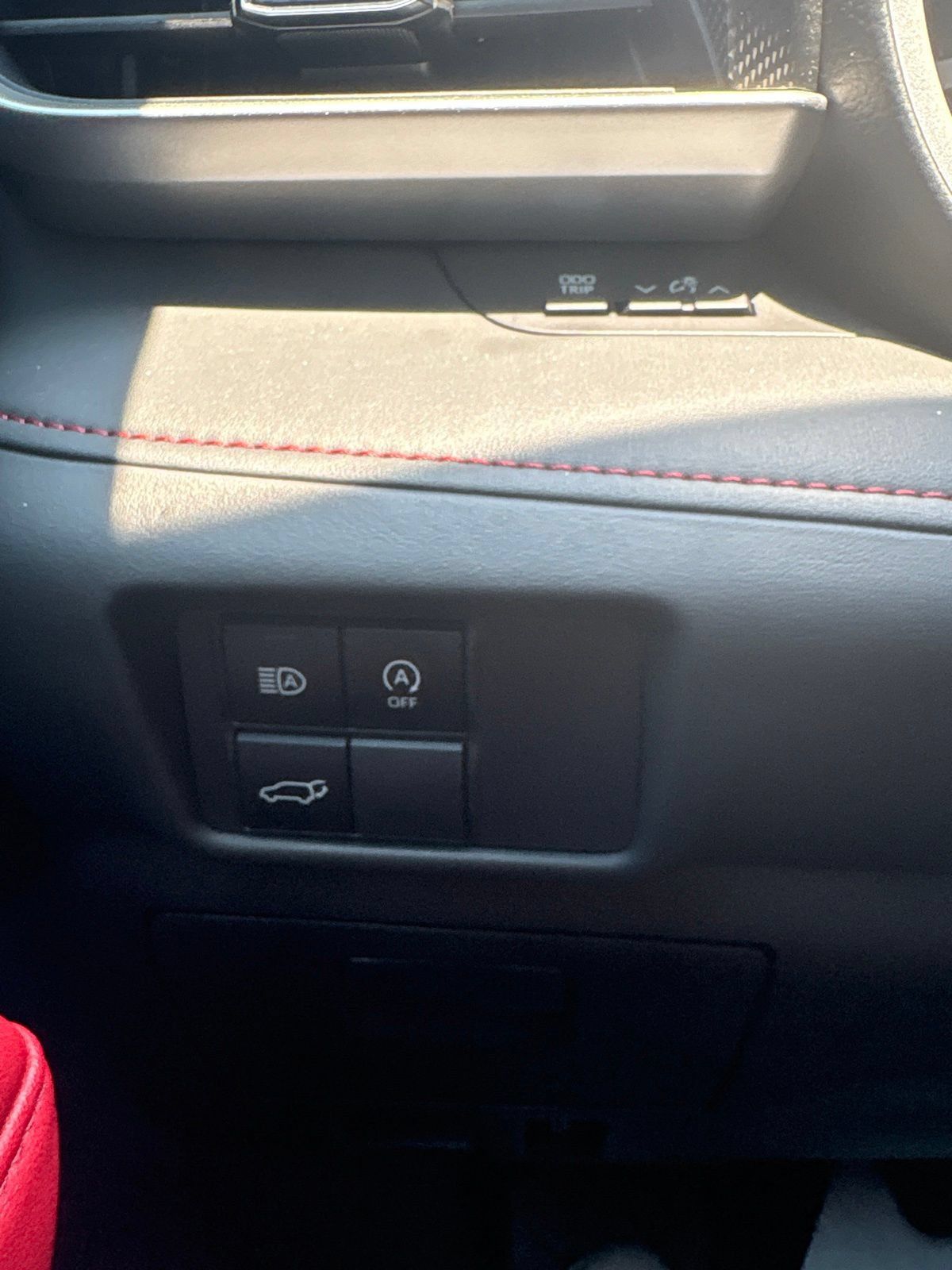 Used 2023 Toyota Highlander XSE FWD image 16