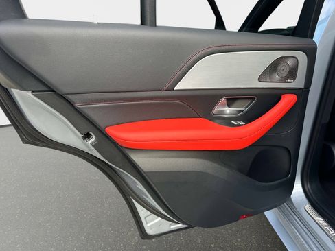 Used 2025 Mercedes-Benz GLE 53 AMG 4MATIC image 12