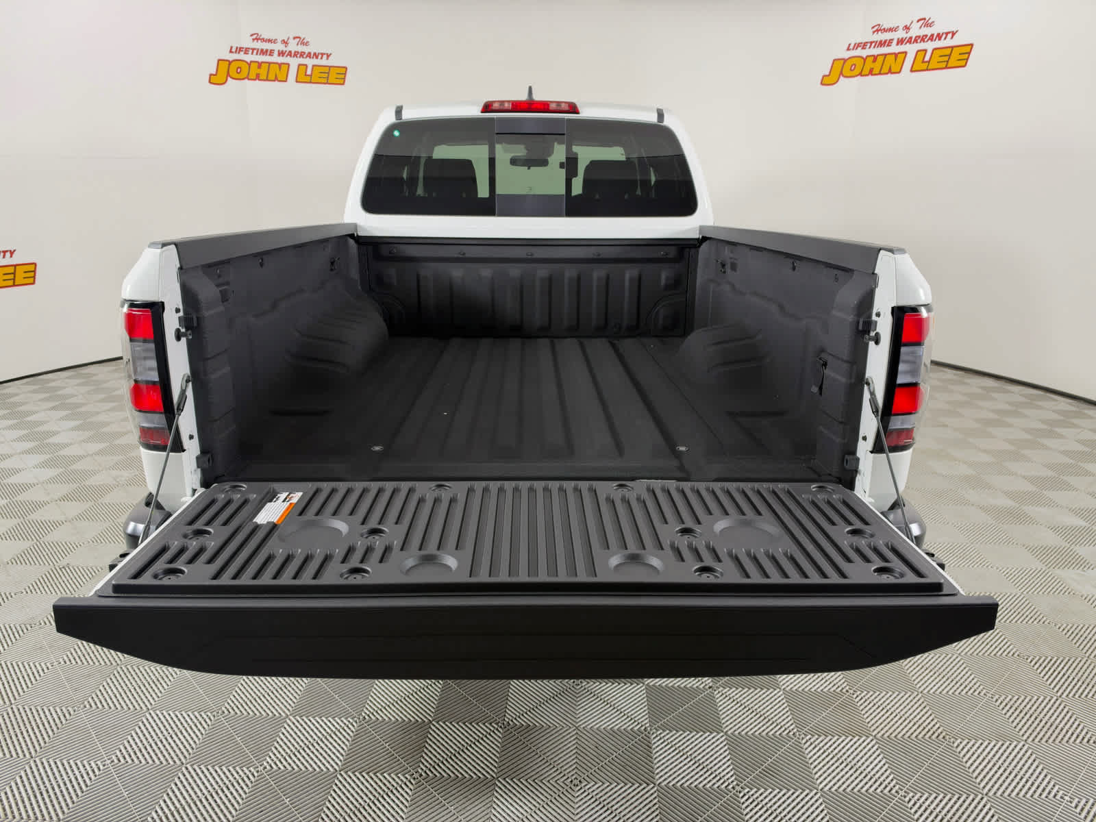New 2027 Nissan Frontier S w/ S Utility Package RWD image 5
