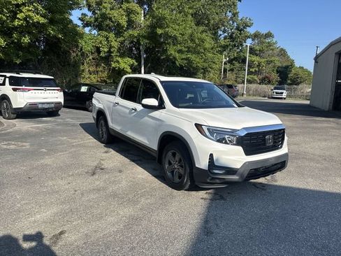 Used 2023 Honda Ridgeline RTL-E image 3
