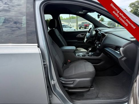 Used 2023 Chevrolet Traverse LT AWD/4WD image 44