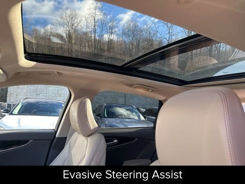 Certified 2023 Lincoln Nautilus Reserve w/ Equipment Group 202A image 36