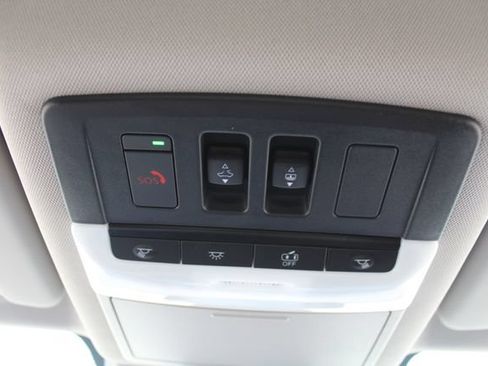 Used 2023 Nissan Rogue SV w/ SV Premium B Package AWD/4WD image 32