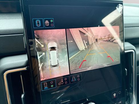 New 2026 GMC Yukon Denali AWD/4WD image 15