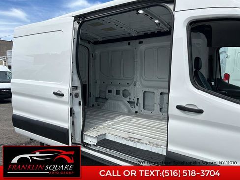 Used 2022 Ford Transit 250 Medium Roof image 32