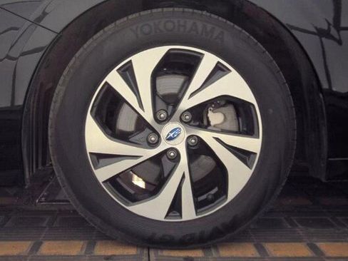 Used 2024 Subaru Legacy Premium AWD/4WD image 3