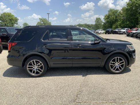Used 2016 Ford Explorer Sport w/ Equipment Group 401A AWD/4WD image 16