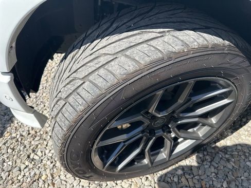 Used 2023 Ford F150 Limited image 7