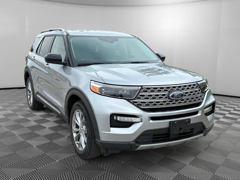 Used 2022 Ford Explorer Limited AWD/4WD image 7
