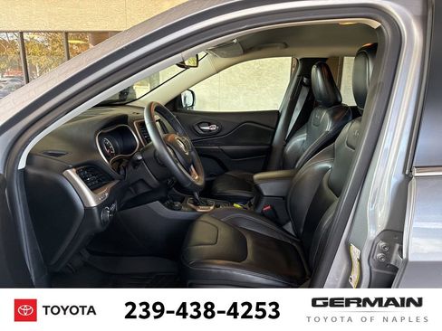 Used 2014 Jeep Cherokee Limited image 16