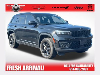 Used 2023 Jeep Grand Cherokee Altitude