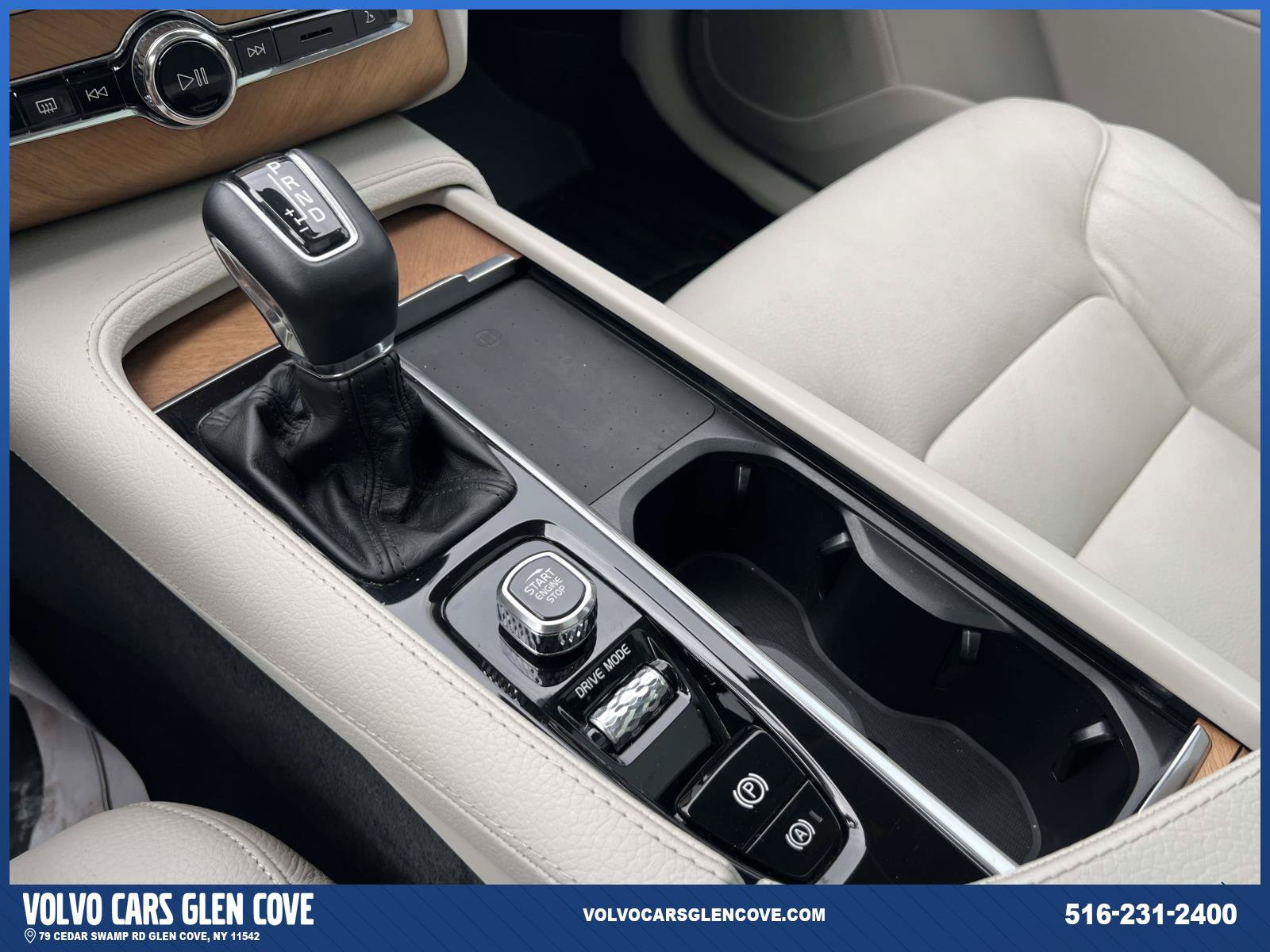 Used 2021 Volvo XC90 T6 Momentum w/ Climate Package AWD/4WD image 29