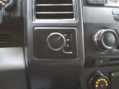 Used 2018 Ford F150 XLT image 15