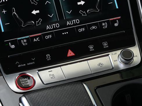 Used 2022 Audi SQ8 Prestige image 22