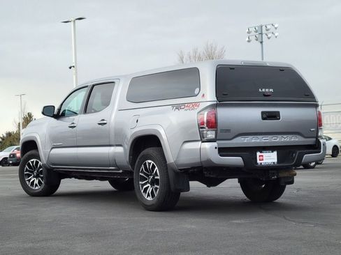 Used 2020 Toyota Tacoma TRD Sport w/ Technology Package AWD/4WD image 17