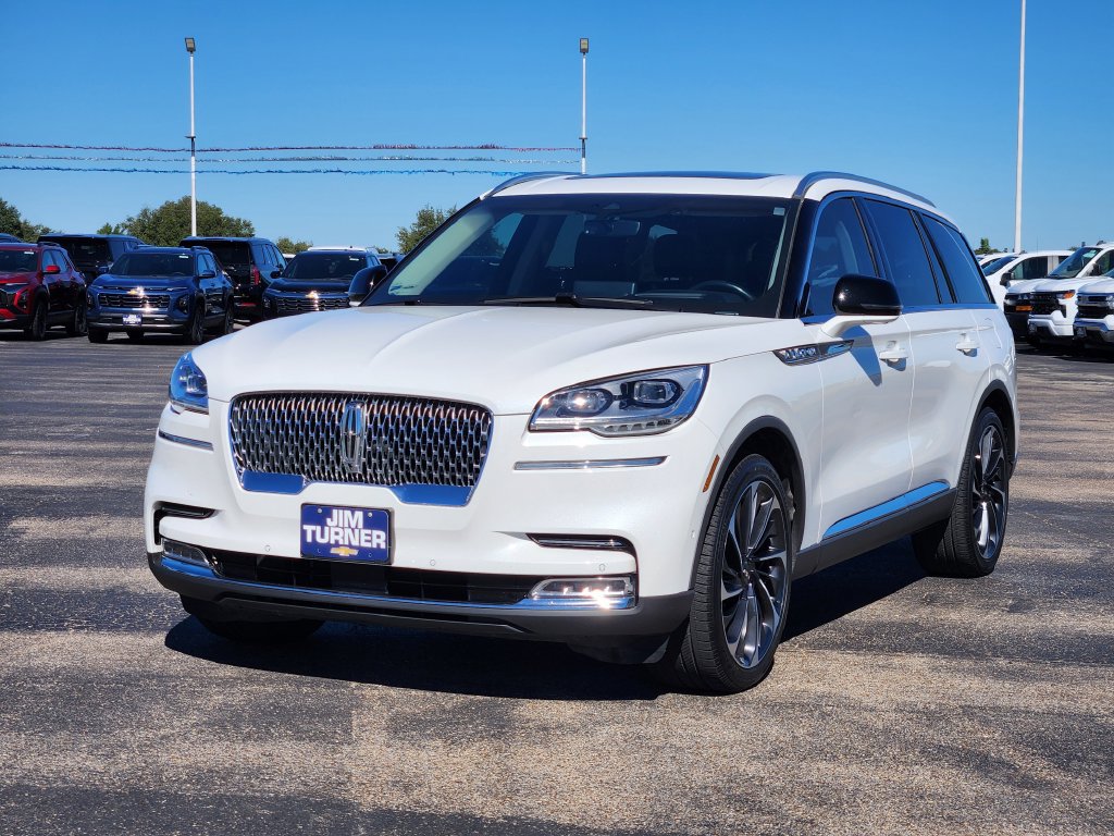 Used 2023 Lincoln Aviator Reserve w/ Equipment Group 201A RWD image 3