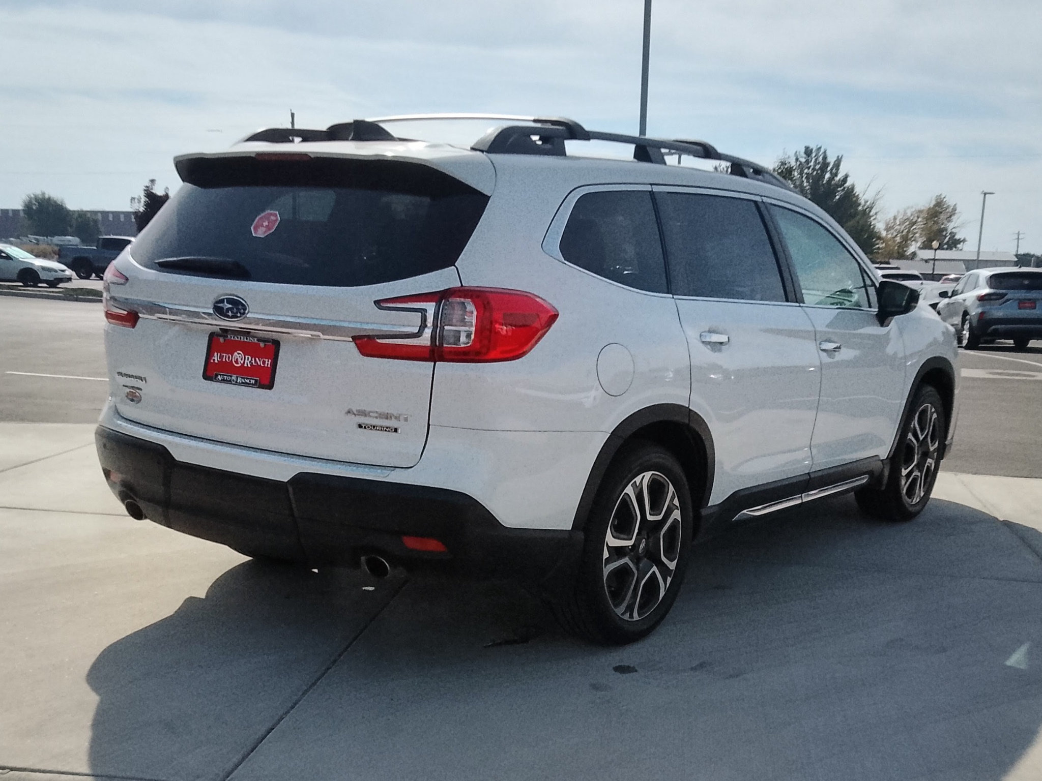 Used 2024 Subaru Ascent Touring w/ Popular Package #2 AWD/4WD image 3