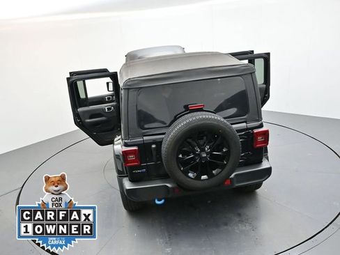 Used 2022 Jeep Wrangler Unlimited Sahara w/ Cold Weather Group image 42