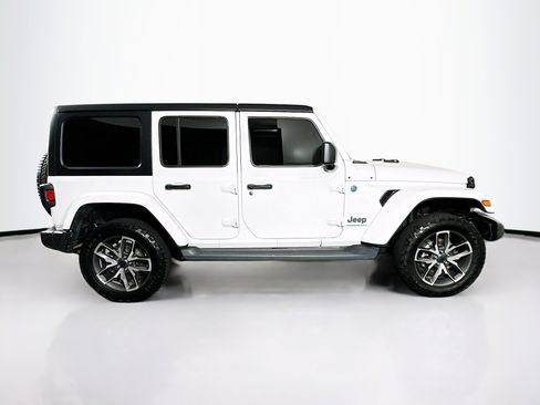 Used 2024 Jeep Wrangler Sport S image 10