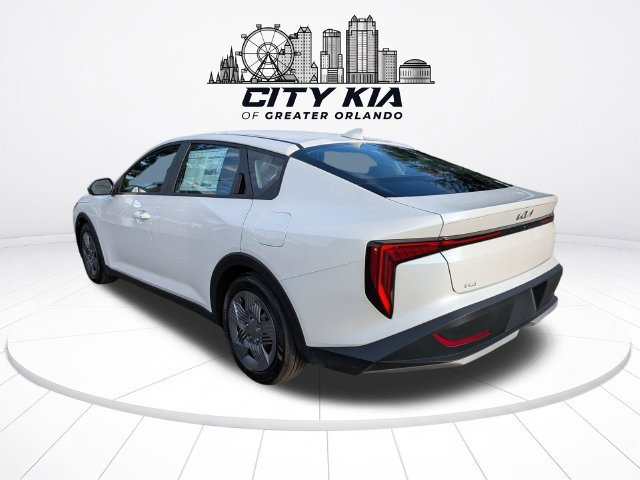 New 2026 Kia K4 FWD image 4