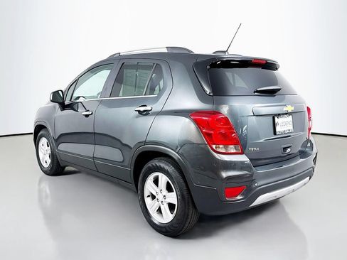 Used 2019 Chevrolet Trax LT w/ LT Convenience Package FWD image 7