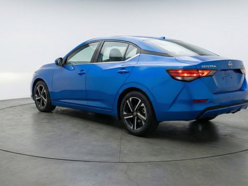 Used 2025 Nissan Sentra SV image 6