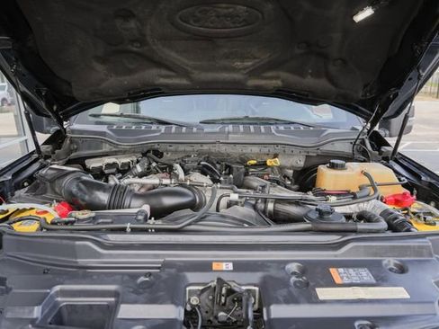 Used 2017 Ford F250 Platinum w/ Platinum Ultimate Package image 30