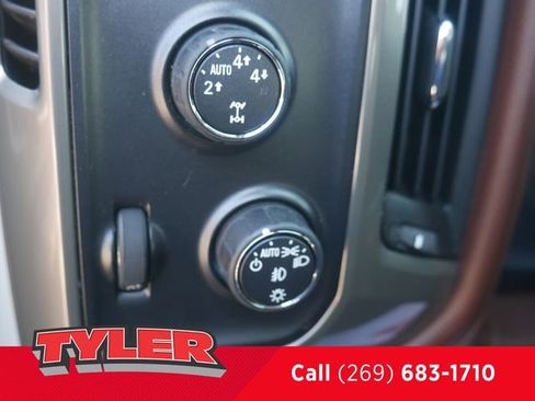 Used 2014 Chevrolet Silverado 1500 High Country image 26