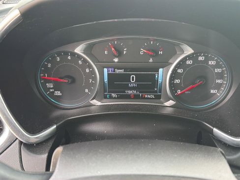 Used 2018 Chevrolet Equinox Premier image 14