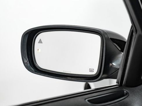 Used 2012 Chrysler 300 SRT8 w/ 19-Premium Speaker Group image 37